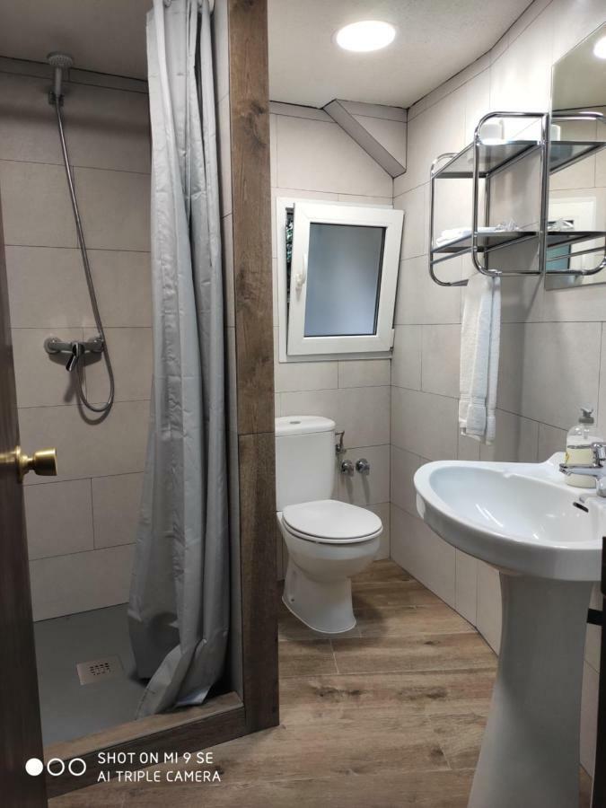 Hostal Moline Bruguera Экстерьер фото